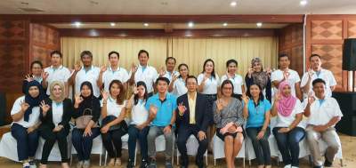 รุ่นที่ 6 BUU โครงการอบรมเชิงปฏิบัติการ หลักสูตร : เทคนิคการสำรวจข้อมูลภาคสนาม การใช้ข้อมูลรูปแปลงที่ดินและข้อมูลเอกสารสิทธิของที่ดินจากกรมที่ดิน มาใช้จัดทำแผนที่ภาษีและทะเบียนทรัพย์สินฯ ระหว่างวันที่ 23 - 26 พ.ย. 2562 ณ โรงแรมร้อยเกาะ จ. สุราษฎร์ธานี