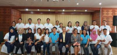 รุ่นที่ 6 BUU โครงการอบรมเชิงปฏิบัติการ หลักสูตร : เทคนิคการสำรวจข้อมูลภาคสนาม การใช้ข้อมูลรูปแปลงที่ดินและข้อมูลเอกสารสิทธิของที่ดินจากกรมที่ดิน มาใช้จัดทำแผนที่ภาษีและทะเบียนทรัพย์สินฯ ระหว่างวันที่ 23 - 26 พ.ย. 2562 ณ โรงแรมร้อยเกาะ จ. สุราษฎร์ธานี